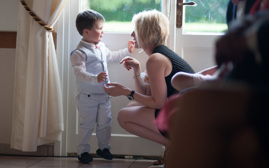 Gérer les émotions des enfants lors de la cérémonie laïque